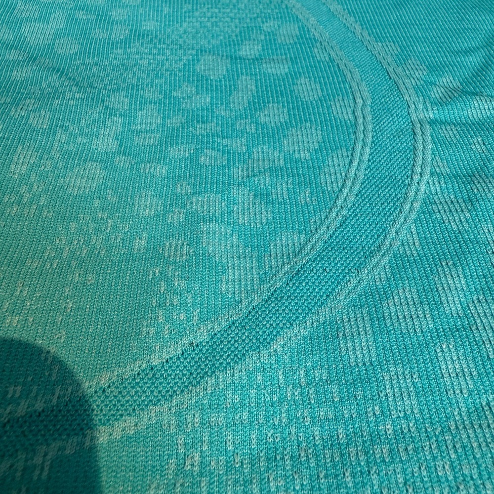 Lululemon Swiftly Tech Racerback Tank Top - Picture 2 of 4